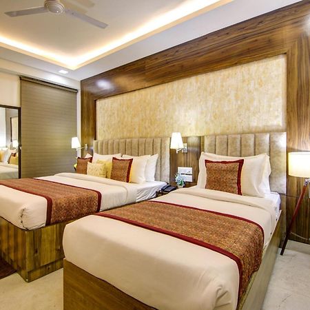 Hotel Deluxe Stay Inn - Near Delhi Airport 뉴델리 외부 사진