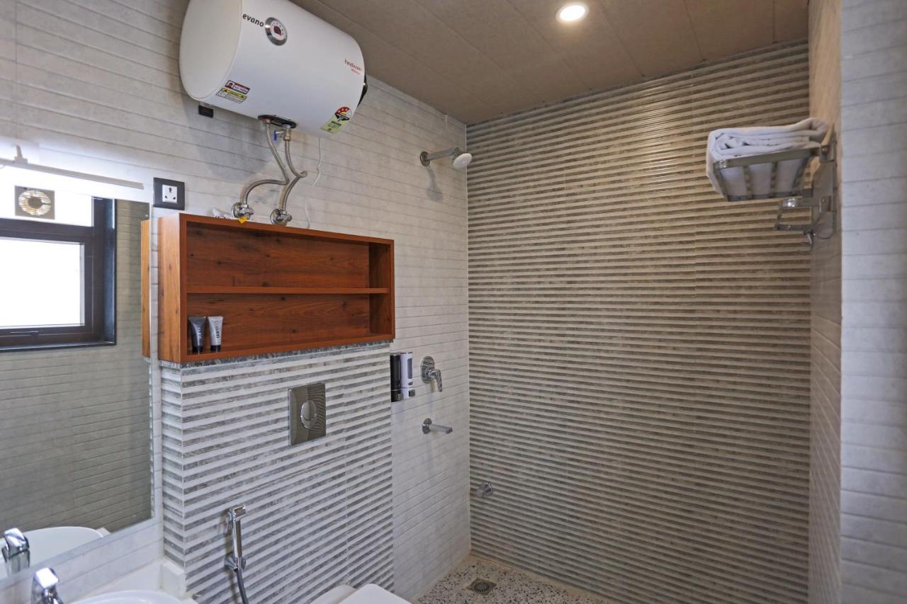 Hotel Deluxe Stay Inn - Near Delhi Airport 뉴델리 외부 사진