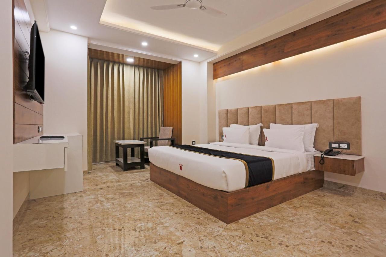 Hotel Deluxe Stay Inn - Near Delhi Airport 뉴델리 외부 사진
