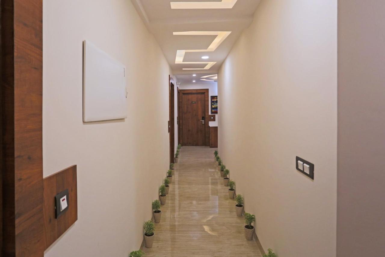 Hotel Deluxe Stay Inn - Near Delhi Airport 뉴델리 외부 사진