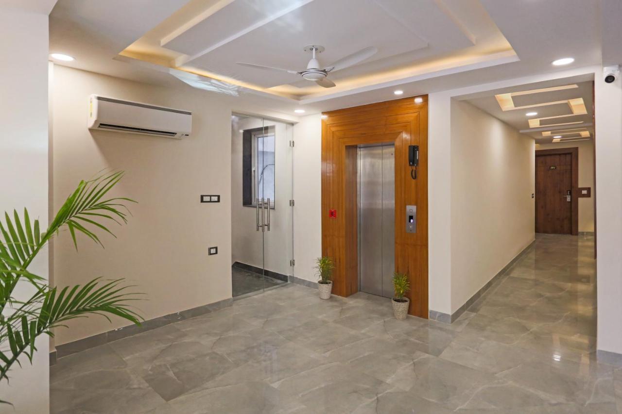 Hotel Deluxe Stay Inn - Near Delhi Airport 뉴델리 외부 사진