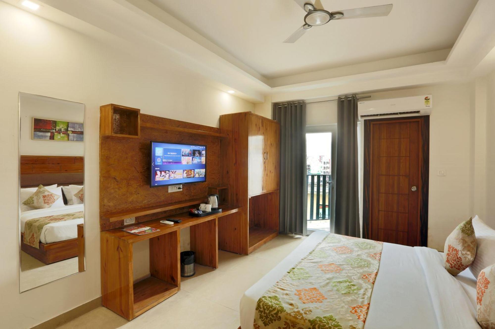Hotel Deluxe Stay Inn - Near Delhi Airport 뉴델리 외부 사진