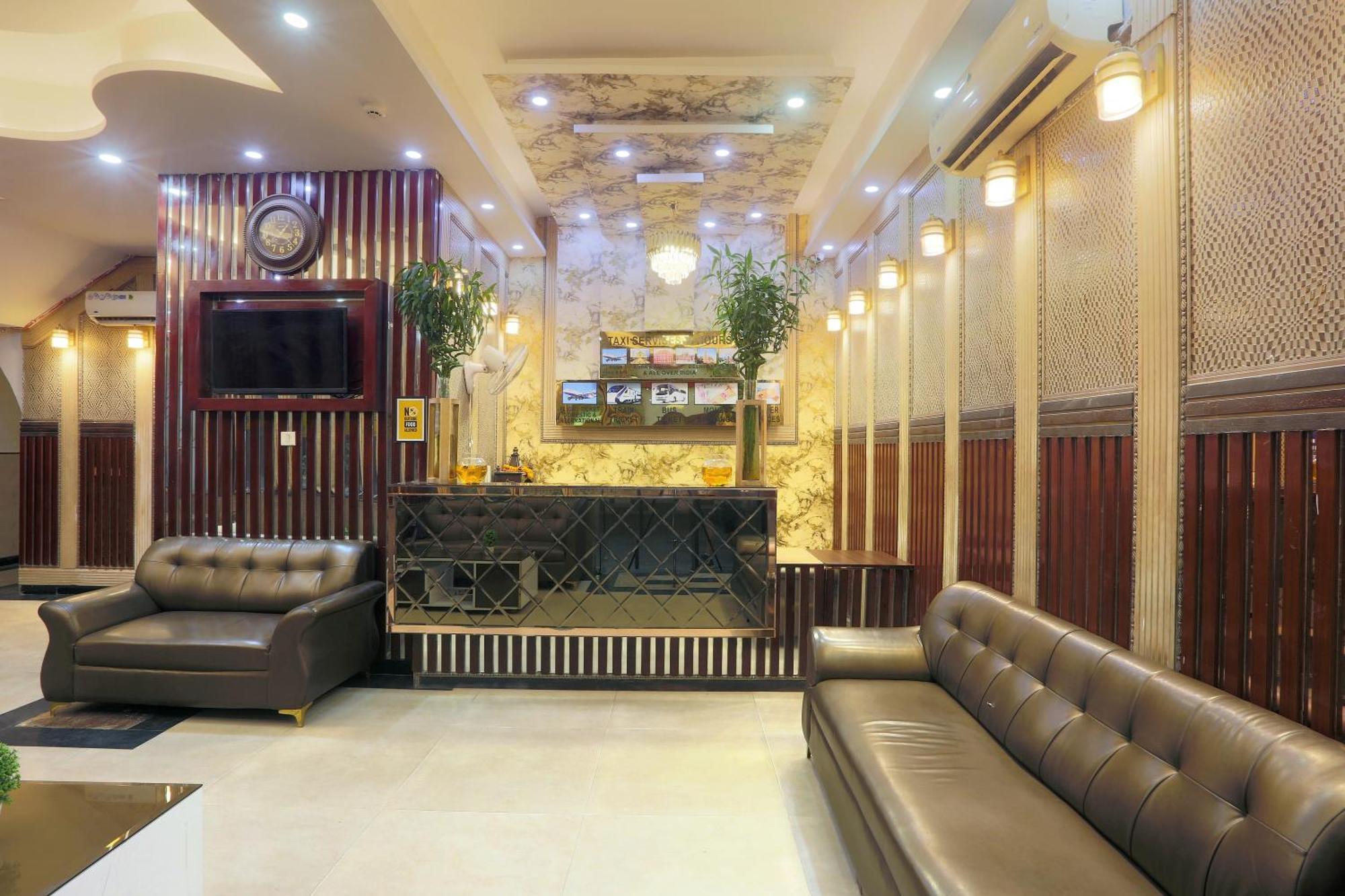 Hotel Deluxe Stay Inn - Near Delhi Airport 뉴델리 외부 사진