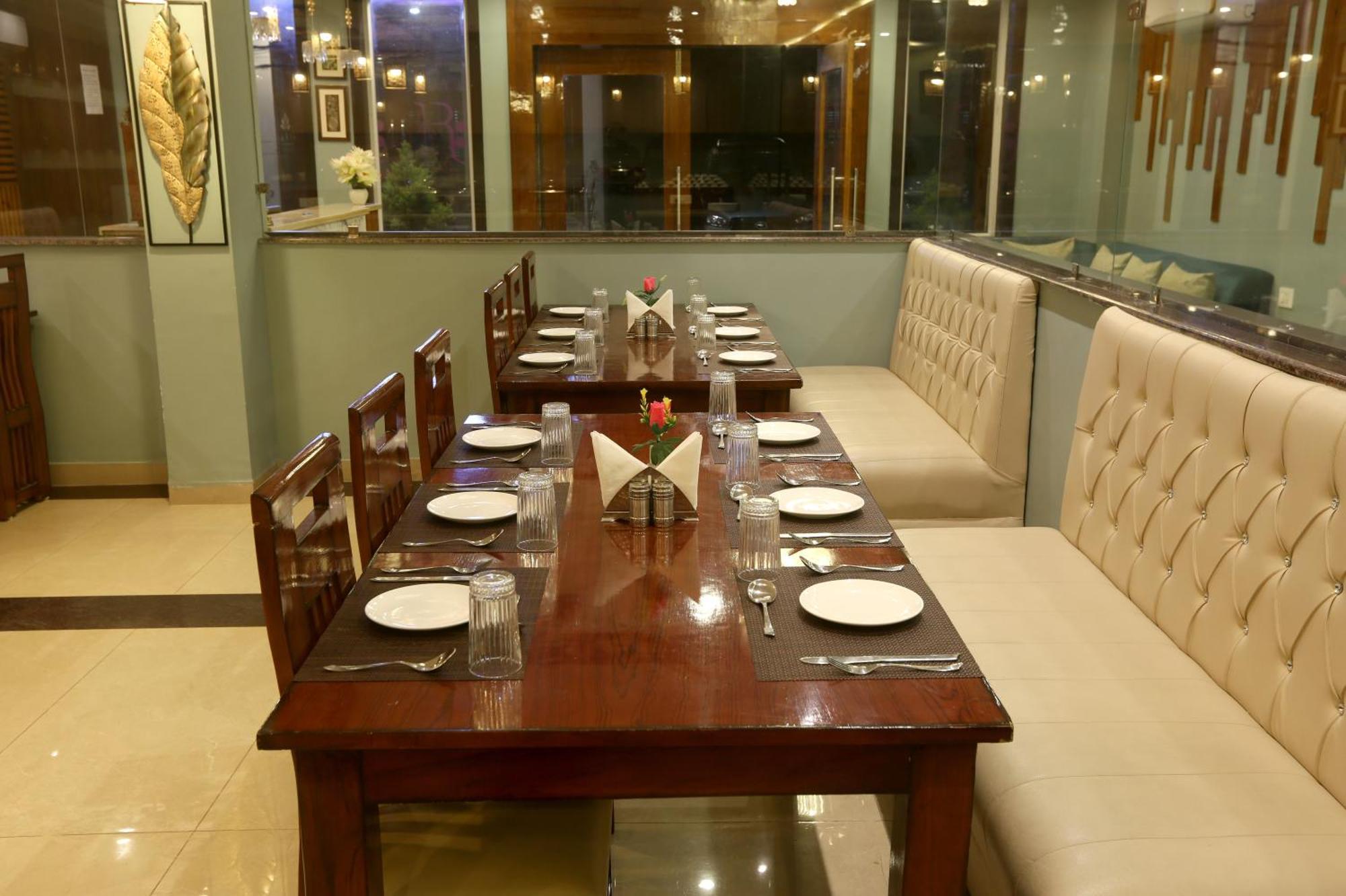 Hotel Deluxe Stay Inn - Near Delhi Airport 뉴델리 외부 사진